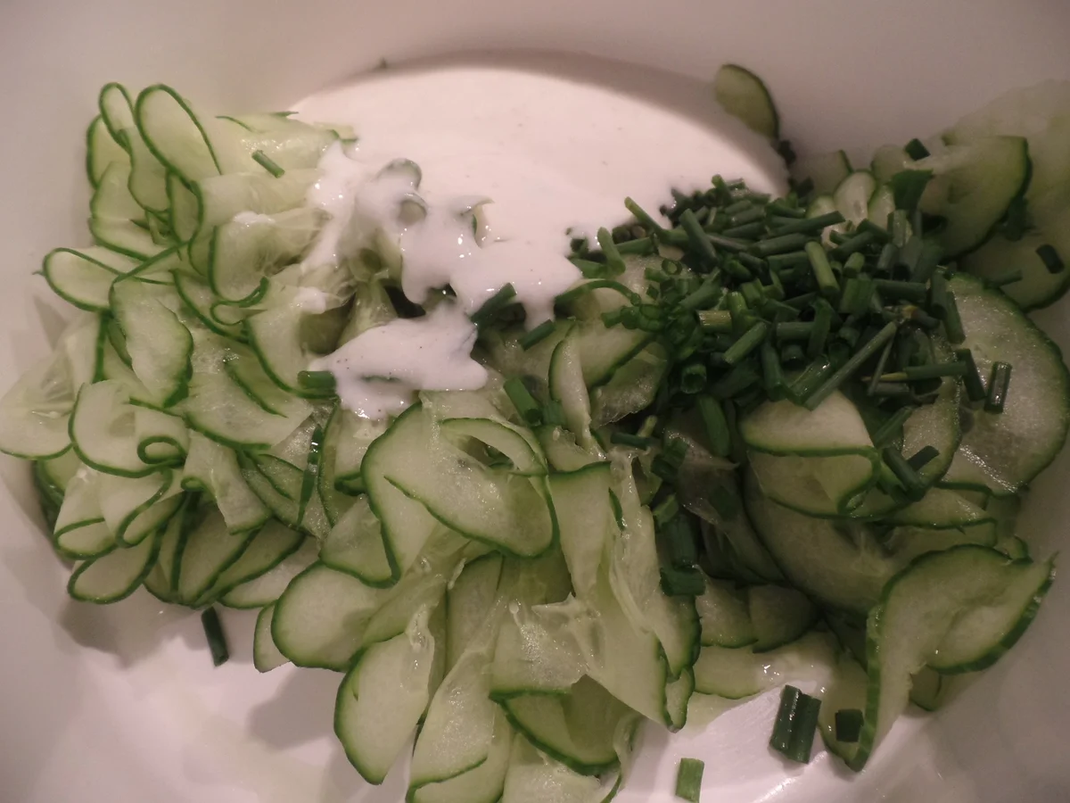 Ananashähnchen auf Quinoa-Tricolore mit Gurkensalat - Rezept - Bild Nr. 7811