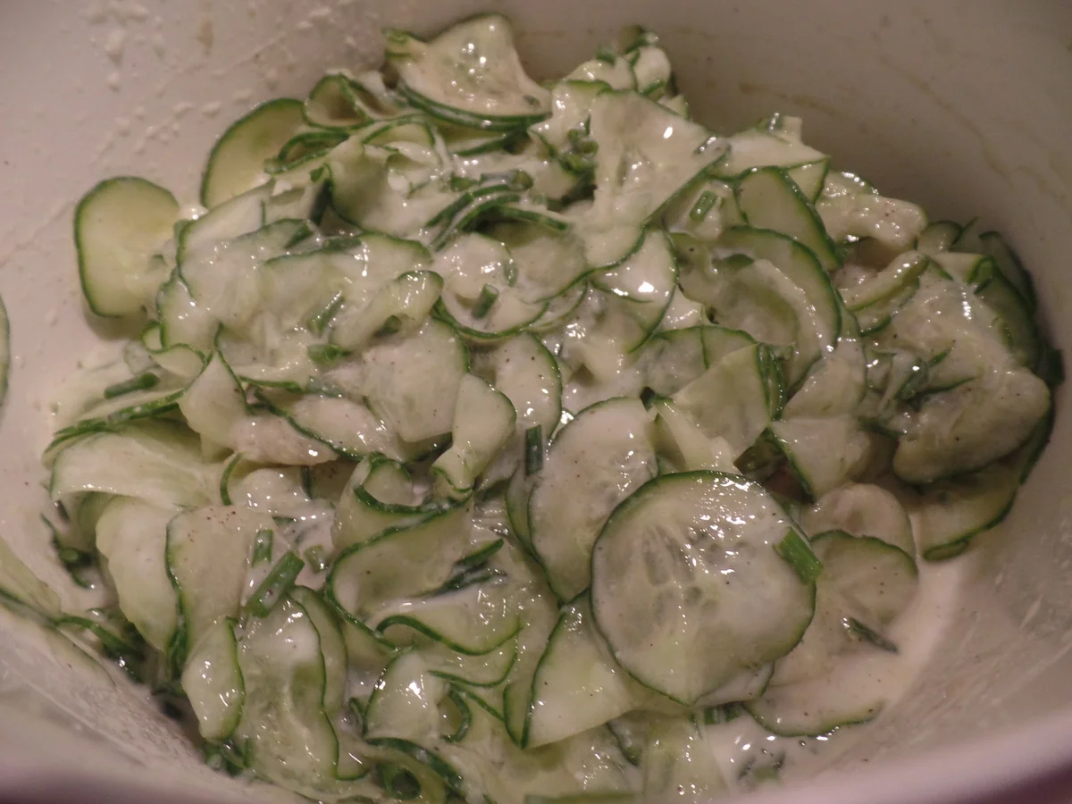 Ananashähnchen auf Quinoa-Tricolore mit Gurkensalat - Rezept - Bild Nr. 7812