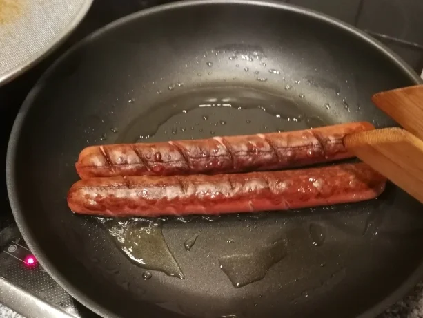 Rezept: GUTES FASTFOOD WILL AUCH WEILE HABEN ODER HÖLLENWURST Bild Nr. 7813 GUTES FASTFOOD WILL AUCH WEILE HABEN ODER HÖLLENWURST - Rezept - Bild Nr. 7813