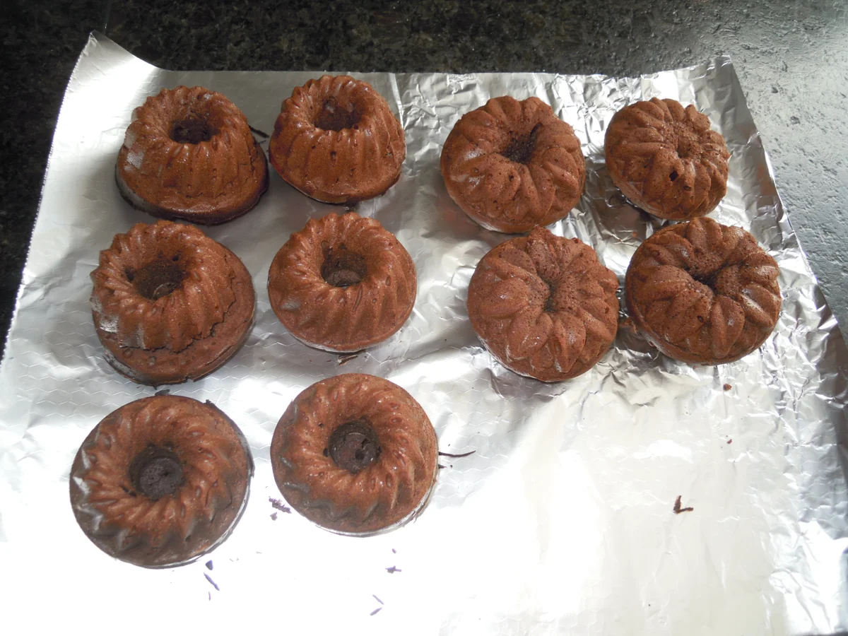 Rezept: Silvia`s blitzschnelle Schokoküchlein Bild Nr. 2 Silvia`s blitzschnelle Schokoküchlein - Rezept - Bild Nr. 2