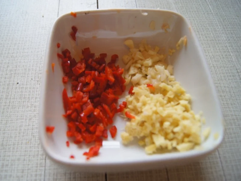 Pikante Mettbällchen mit Gemüse-Curry im Wok und Basmatireis - Rezept - Bild Nr. 7833