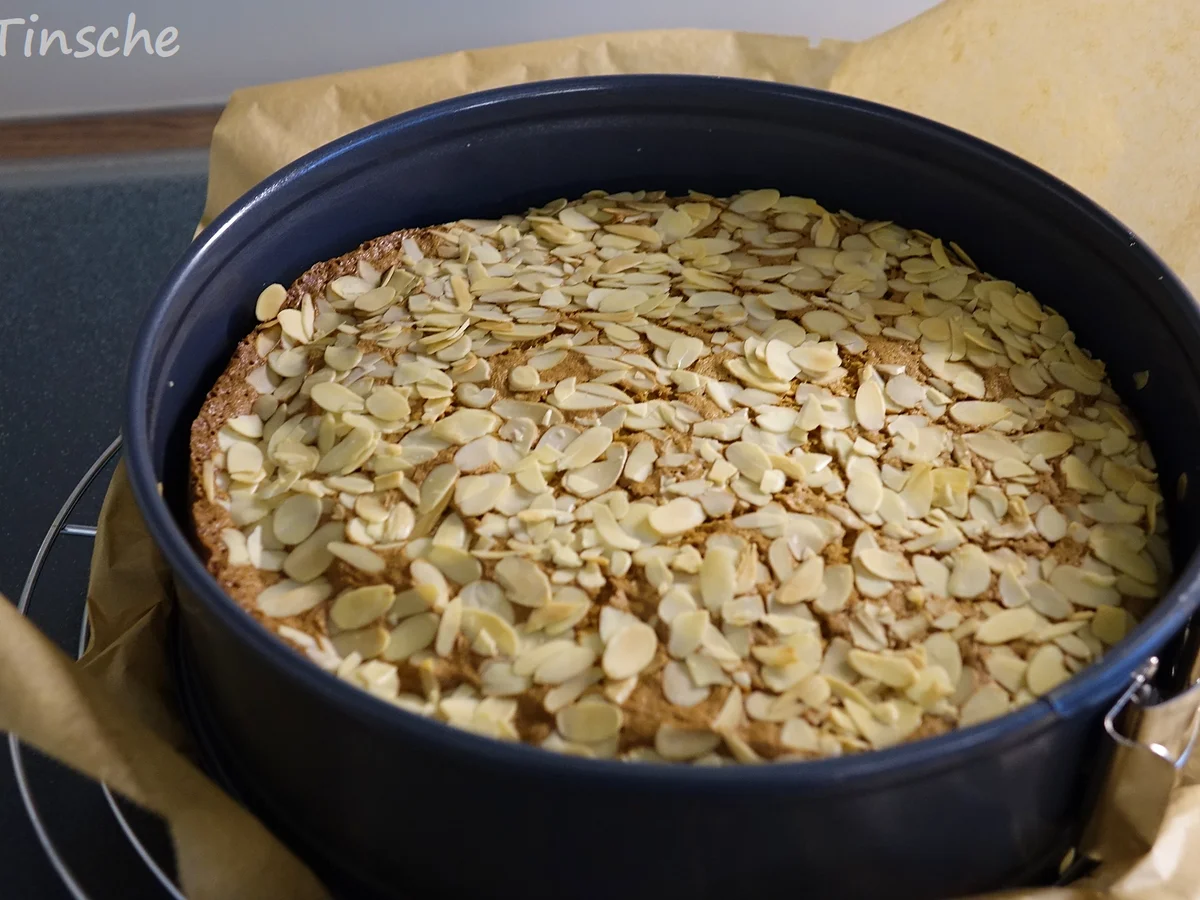 Rezept: Pistazien-Himbeer-Sahne-Torte Bild Nr. 7838 Pistazien-Himbeer-Sahne-Torte - Rezept - Bild Nr. 7838