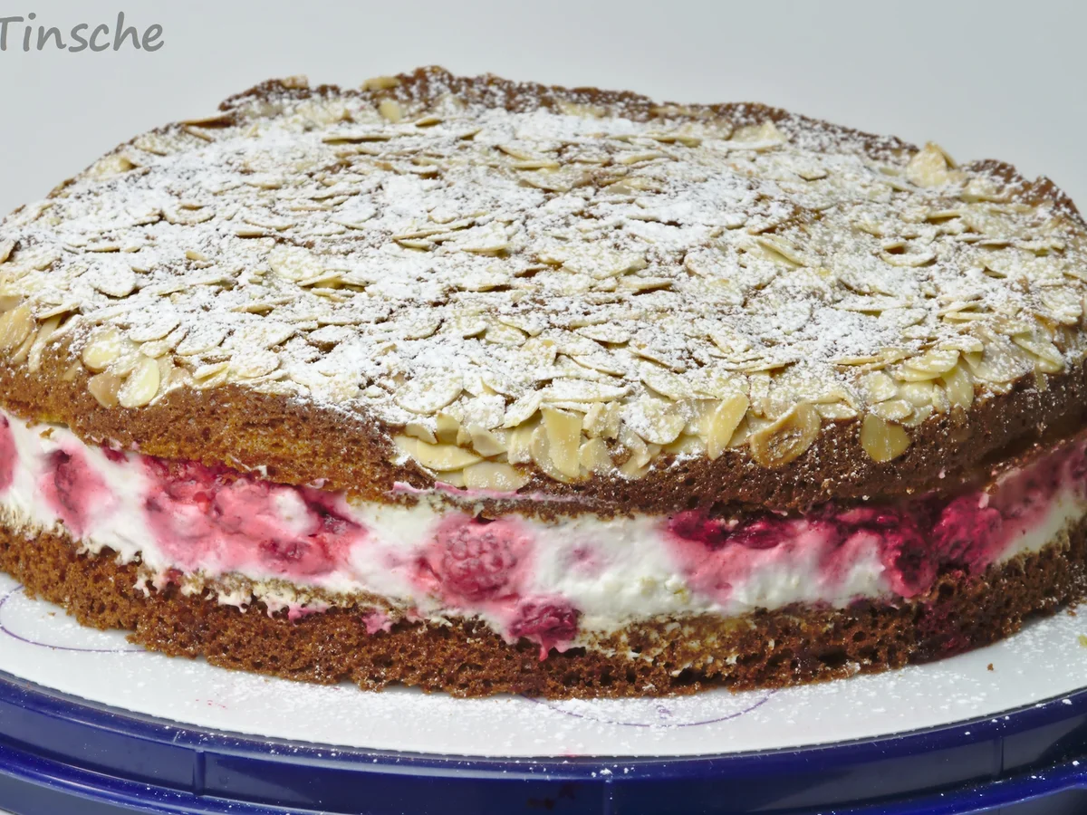 Rezept: Pistazien-Himbeer-Sahne-Torte Bild Nr. 7862 Pistazien-Himbeer-Sahne-Torte - Rezept - Bild Nr. 7862