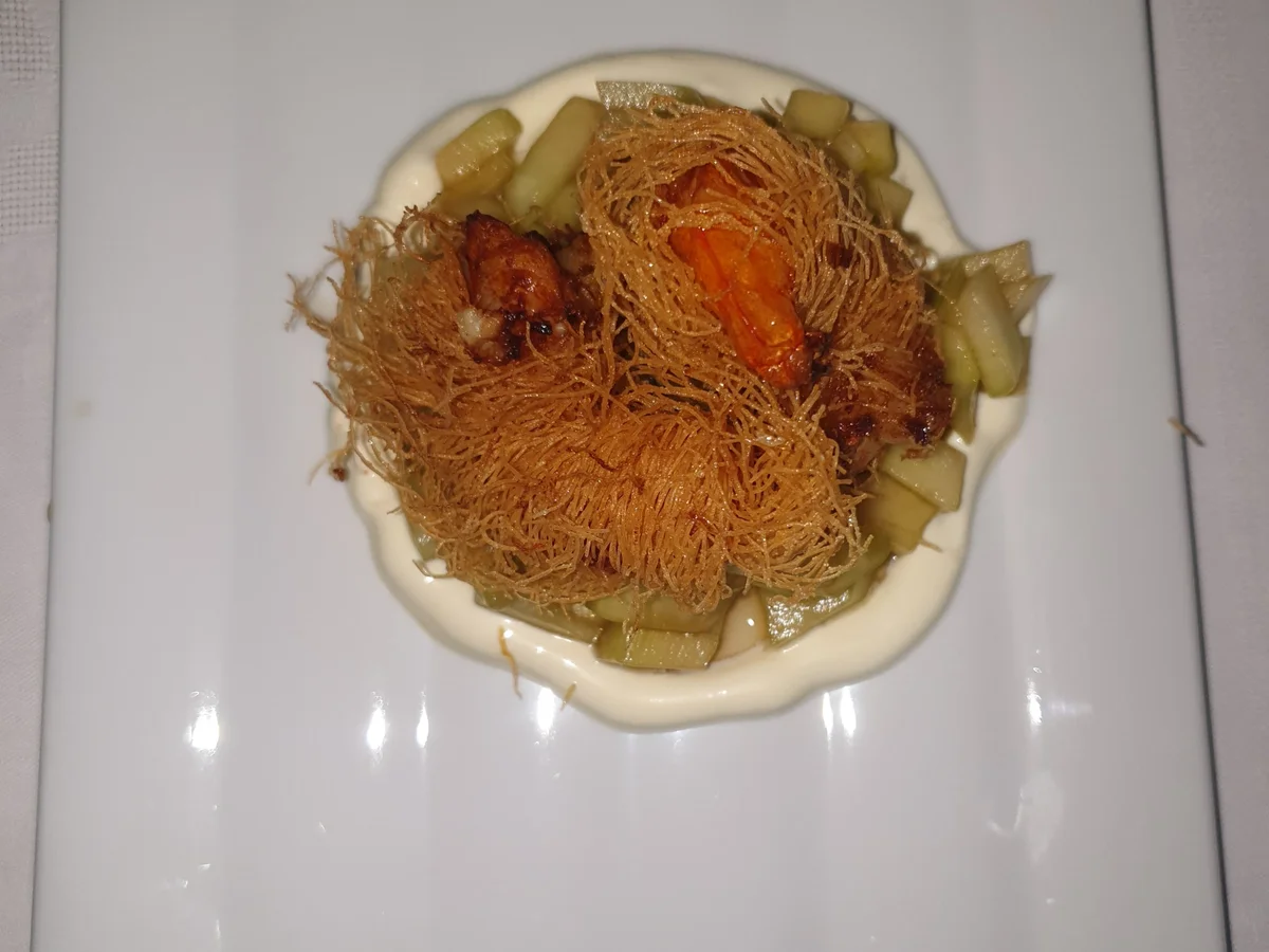 Rezept: Croustillant von der Garnele auf Gurke asiatisch mit Yuzusauerrahm Bild Nr. 3 Croustillant von der Garnele auf Gurke asiatisch mit Yuzusauerrahm - Rezept - Bild Nr. 3