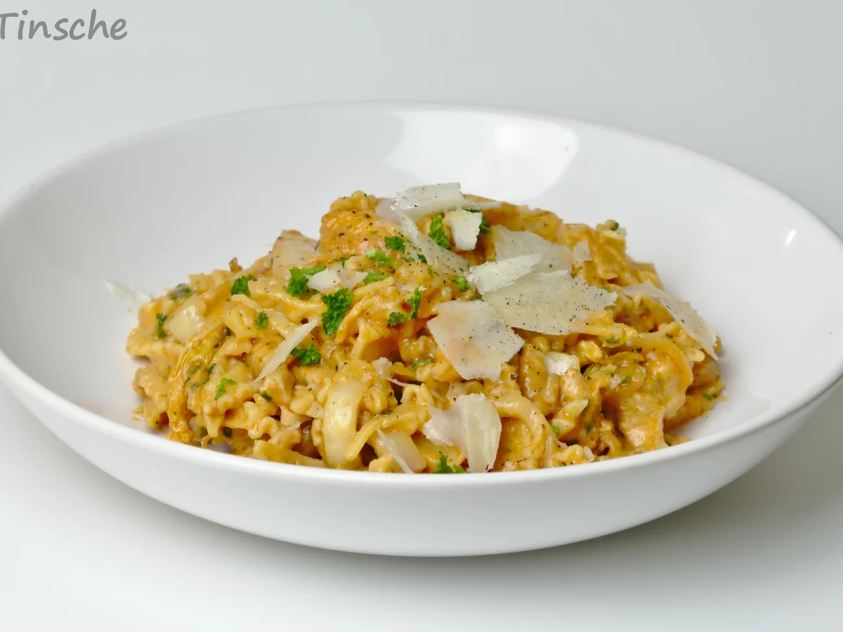 Puten-Chinakohl-Nudelpfanne - Rezept - Bild Nr. 7828