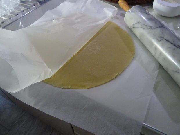 Crostata mit Aprikosen, Marzipan und Mohn - Rezept - kochbar.de