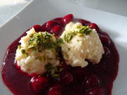 Griesflammerie mit Himbeer-Ragout - Rezept - Bild Nr. 7843