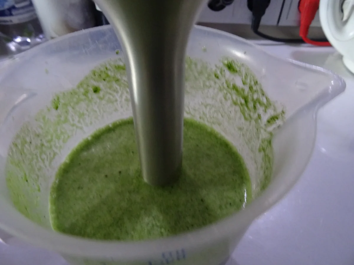 Rezept: Spinat-Risotto mit pochiertem Ei, Kartoffelschaum und Bacon-Crunch Bild Nr. 7843 Spinat-Risotto mit pochiertem Ei, Kartoffelschaum und Bacon-Crunch - Rezept - Bild Nr. 7843