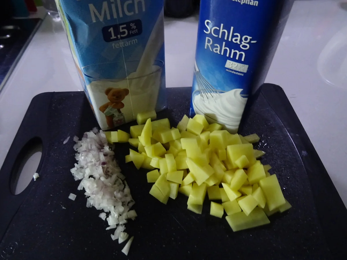 Rezept: Spinat-Risotto mit pochiertem Ei, Kartoffelschaum und Bacon-Crunch Bild Nr. 7852 Spinat-Risotto mit pochiertem Ei, Kartoffelschaum und Bacon-Crunch - Rezept - Bild Nr. 7852