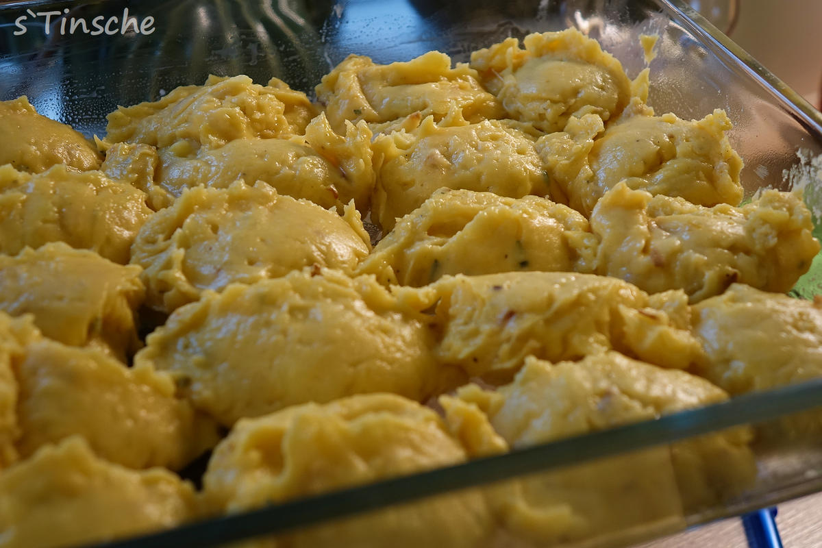 Kartoffelpüree mit Zwiebeln und Käse überbacken - Rezept - Bild Nr. 7855