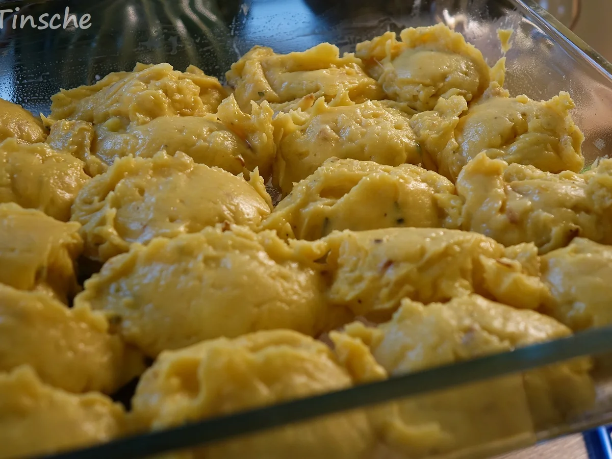 Kartoffelpüree mit Zwiebeln und Käse überbacken - Rezept - Bild Nr. 7855