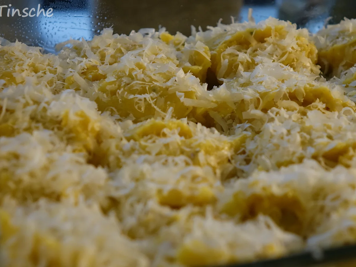 Kartoffelpüree mit Zwiebeln und Käse überbacken - Rezept - Bild Nr. 7856