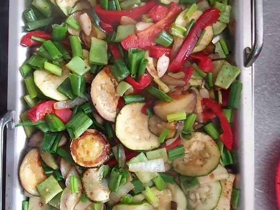 Gemüsepfanne mit viel Aroma - Rezept - Bild Nr. 7909