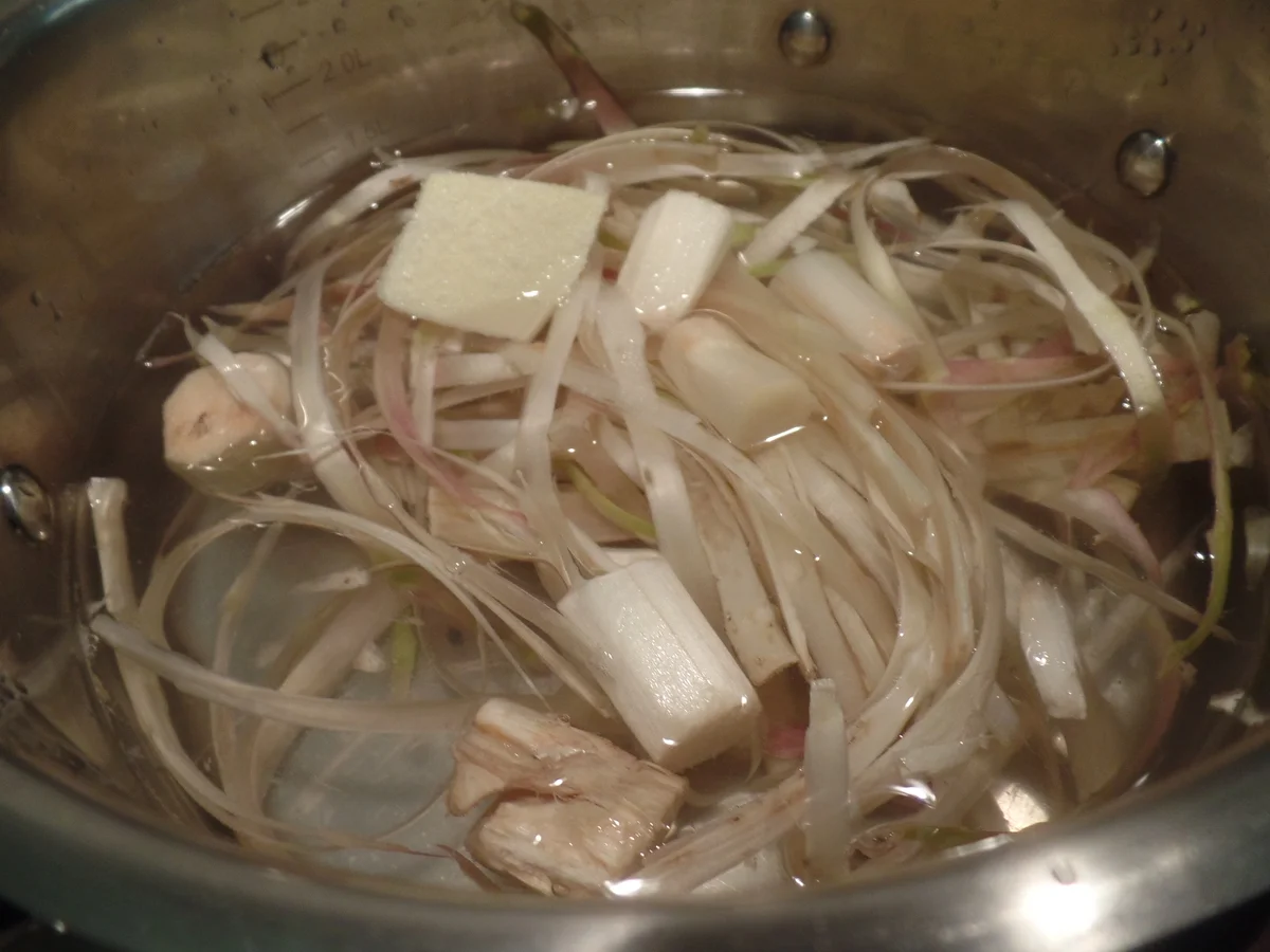 Rezept: Spargel mit Pilz-Parmesan-Sauce Bild Nr. 7915 Spargel mit Pilz-Parmesan-Sauce - Rezept - Bild Nr. 7915