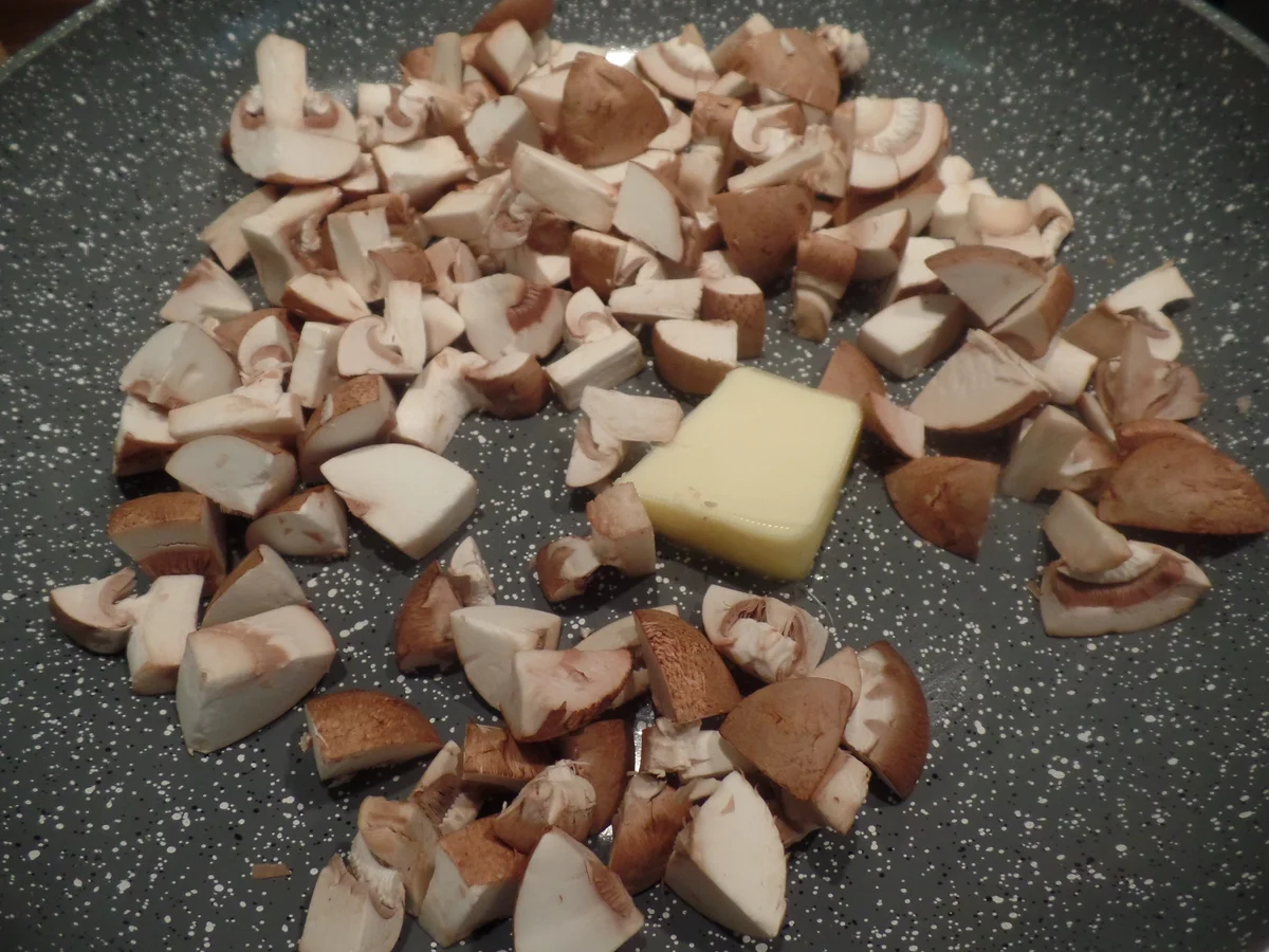 Rezept: Spargel mit Pilz-Parmesan-Sauce Bild Nr. 7918 Spargel mit Pilz-Parmesan-Sauce - Rezept - Bild Nr. 7918