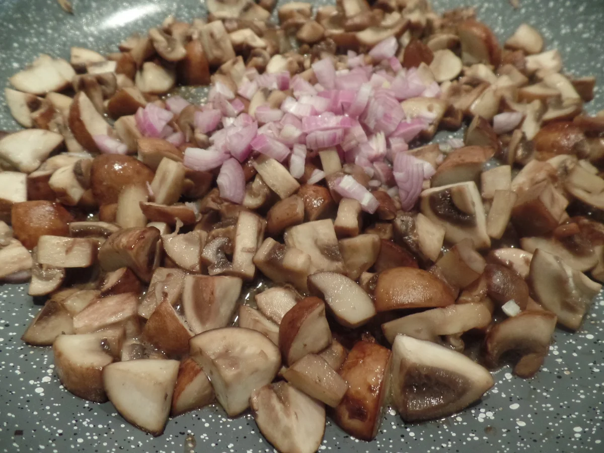 Rezept: Spargel mit Pilz-Parmesan-Sauce Bild Nr. 7919 Spargel mit Pilz-Parmesan-Sauce - Rezept - Bild Nr. 7919