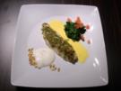 Wolfsbarsch in Bärlauchkruste an Spinat und Kartoffelschaum - Rezept