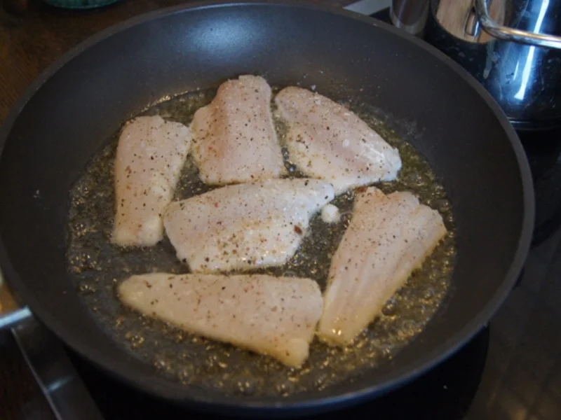 Zanderfilet mit Spargel und Frühkartoffeln - Rezept - Bild Nr. 5