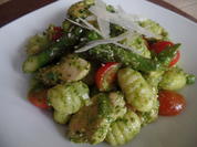 Gnocchi mit Spargel und Bärlauch -Pesto - Rezept - Bild Nr. 7915