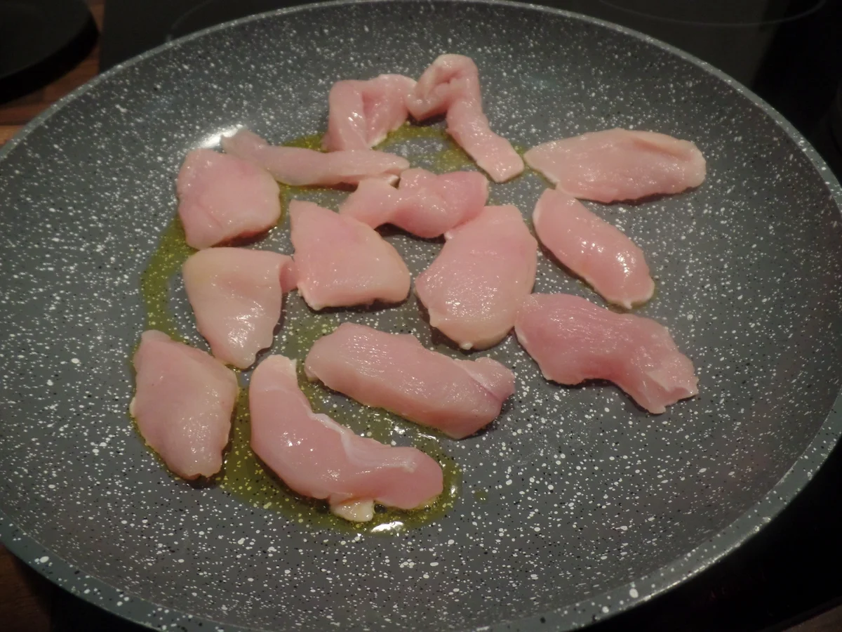 Gnocchi mit Spargel und Bärlauch -Pesto - Rezept - Bild Nr. 7921