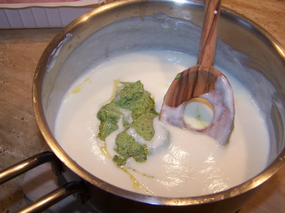 Rezept: Spargel weiß-grün, mit einem zarten Schinken u. Sößchen Bild Nr. 7938 Spargel weiß-grün, mit einem zarten Schinken u. Sößchen - Rezept - Bild Nr. 7938