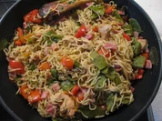 Thai-Pfanne mit Hähnchen und Mie-Nudeln - Rezept - Bild Nr. 7932