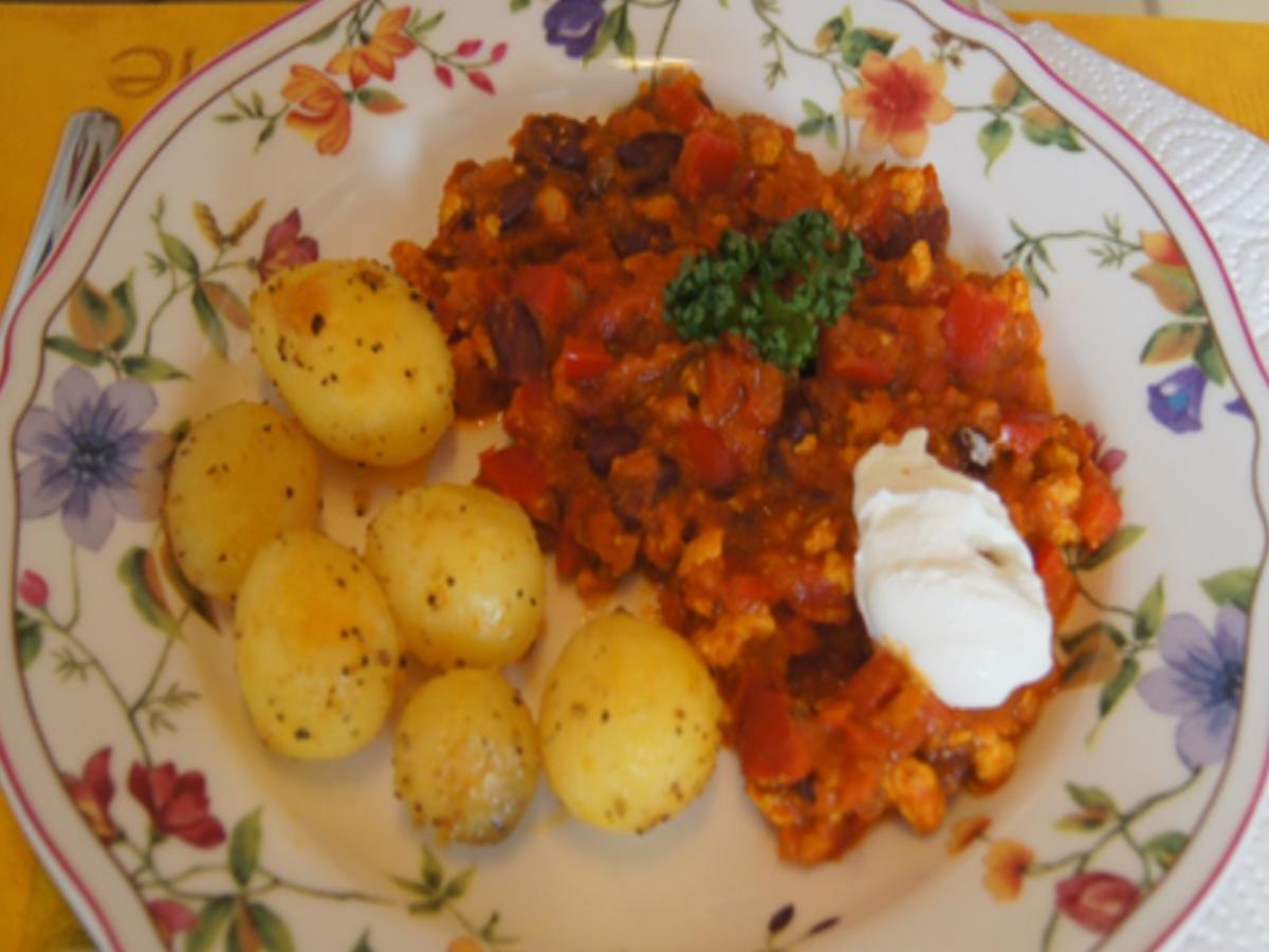 Chili con Carne mit Hähnchenbrustfilet und Gourmet Kartoffeln - Rezept - Bild Nr. 7932