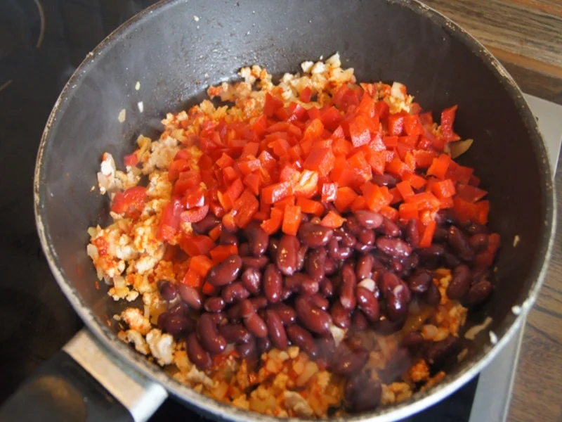 Chili con Carne mit Hähnchenbrustfilet und Gourmet Kartoffeln - Rezept - Bild Nr. 7942