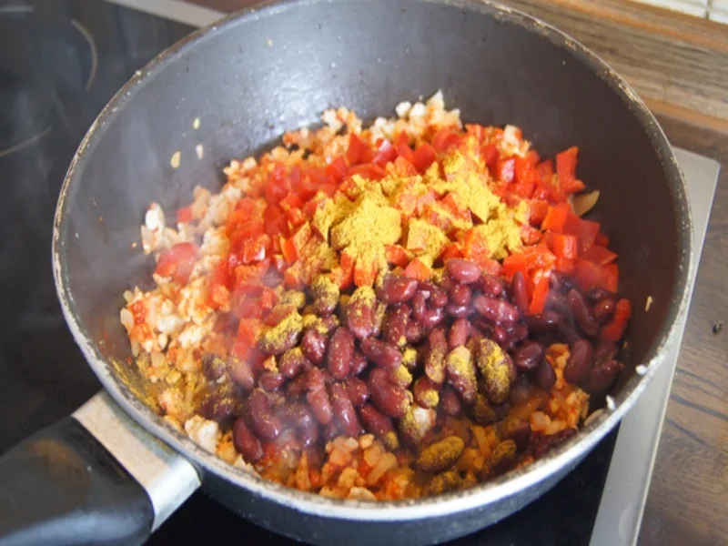 Chili con Carne mit Hähnchenbrustfilet und Gourmet Kartoffeln - Rezept - Bild Nr. 7943