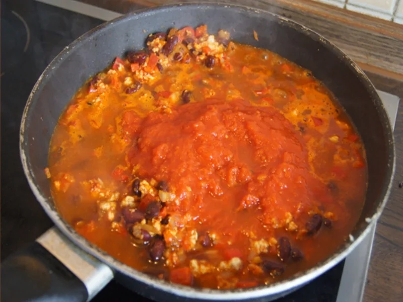 Chili con Carne mit Hähnchenbrustfilet und Gourmet Kartoffeln - Rezept - Bild Nr. 7945