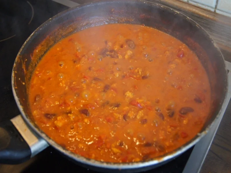 Chili con Carne mit Hähnchenbrustfilet und Gourmet Kartoffeln - Rezept - Bild Nr. 7946