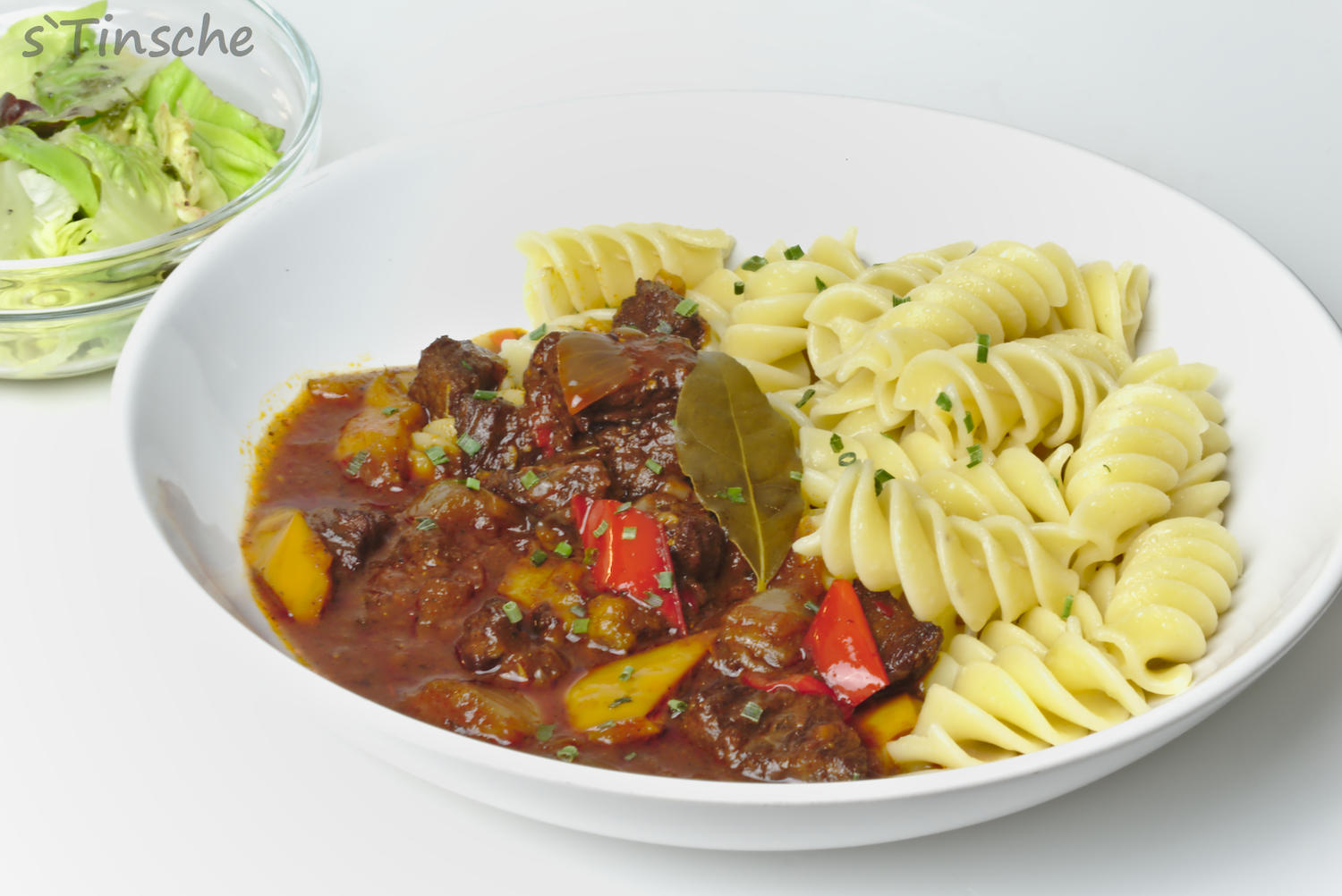 Paprika-Rinder-Gulasch - Rezept mit Bild - kochbar.de