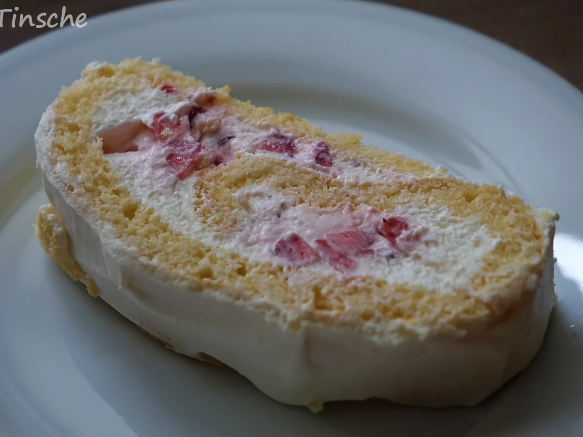 Erbeer-Sahne-Biskuitroulade - Rezept - Bild Nr. 7958