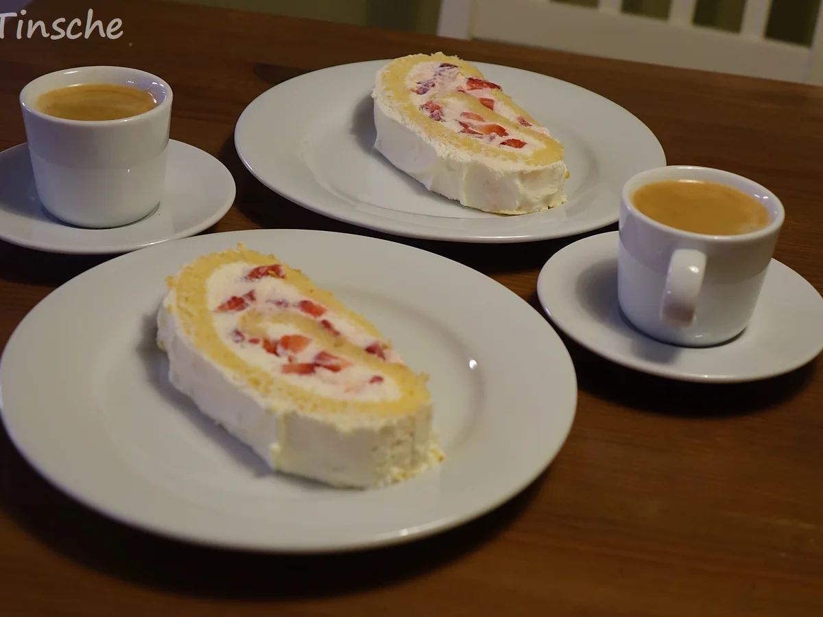 Erbeer-Sahne-Biskuitroulade - Rezept - Bild Nr. 7960