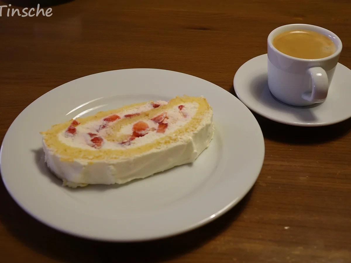 Erbeer-Sahne-Biskuitroulade - Rezept - Bild Nr. 7962