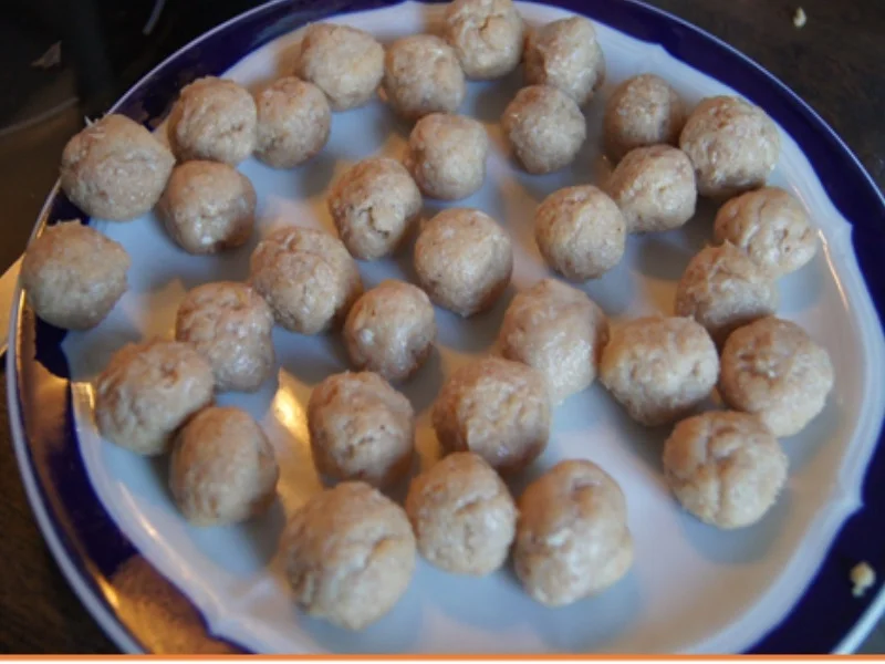 Rindfleischsuppe mit Gemüse und Bratwursteinlage - Rezept - Bild Nr. 7960