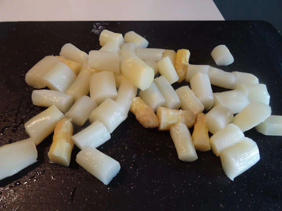 Spargel-Ragout im Reisring - Rezept - Bild Nr. 7957