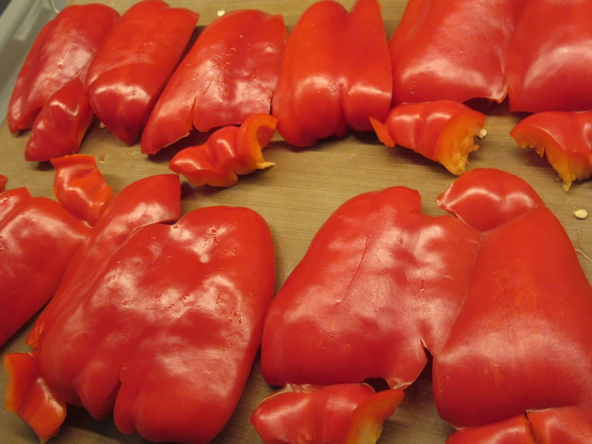 Rezept: Gemüse: Involtini di peperoni (Sizilien/Lipari) Bild Nr. 7979 Gemüse: Involtini di peperoni (Sizilien/Lipari) - Rezept - Bild Nr. 7979