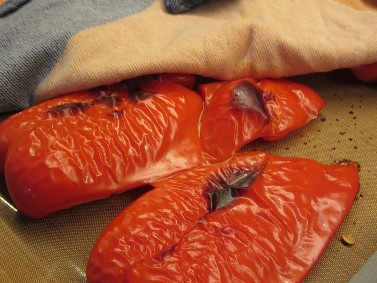 Rezept: Gemüse: Involtini di peperoni (Sizilien/Lipari) Bild Nr. 7980 Gemüse: Involtini di peperoni (Sizilien/Lipari) - Rezept - Bild Nr. 7980