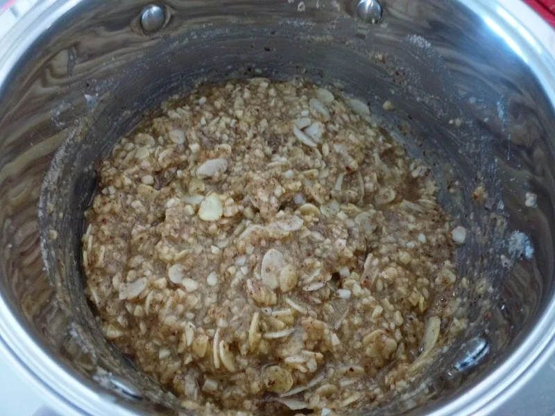 Rezept: Hefekuchen vom Blech mit nussiger Decke Bild Nr. 8014 Hefekuchen vom Blech mit nussiger Decke - Rezept - Bild Nr. 8014