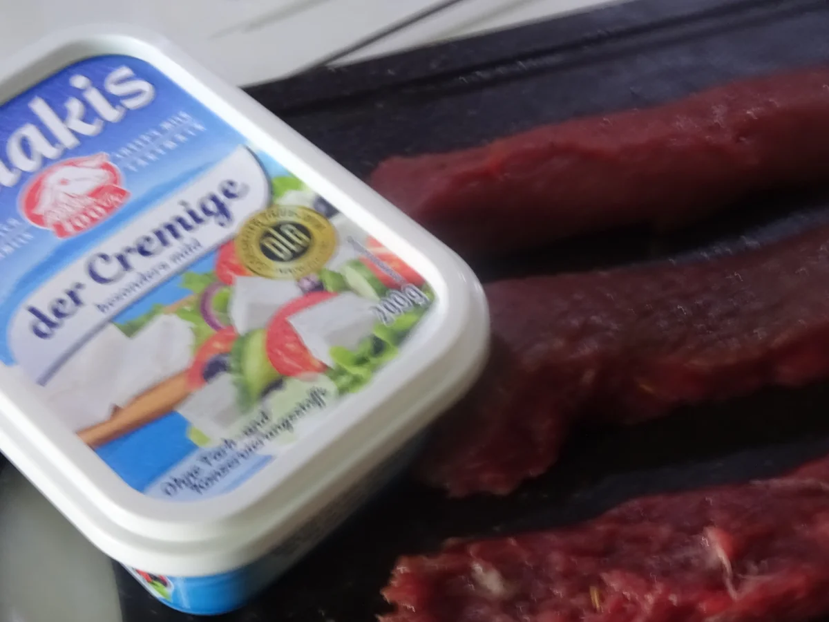 Lamm-Spieße mit Kartoffel-Gurken-Feta-Salat - Rezept - Bild Nr. 8012