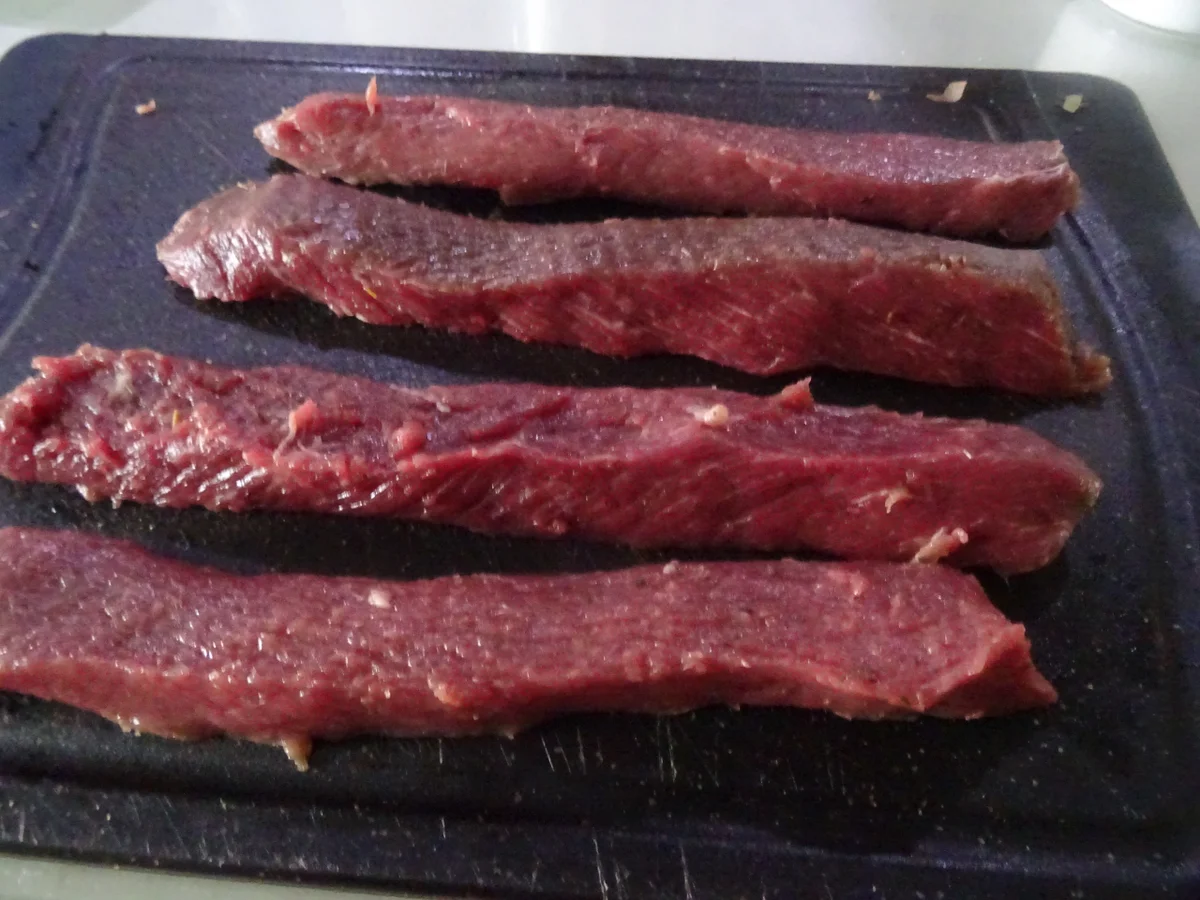 Lamm-Spieße mit Kartoffel-Gurken-Feta-Salat - Rezept - Bild Nr. 8013