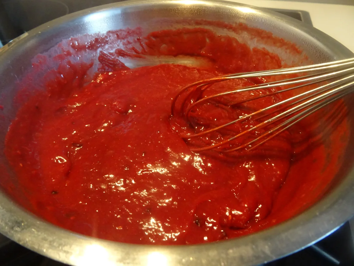 Rezept: Himbeer-Pudding mit Eierlikör-Sahne Bild Nr. 8011 Himbeer-Pudding mit Eierlikör-Sahne - Rezept - Bild Nr. 8011