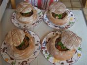 Gulascheintopf ungarischer Art im Brotlaib - Rezept - Bild Nr. 8039