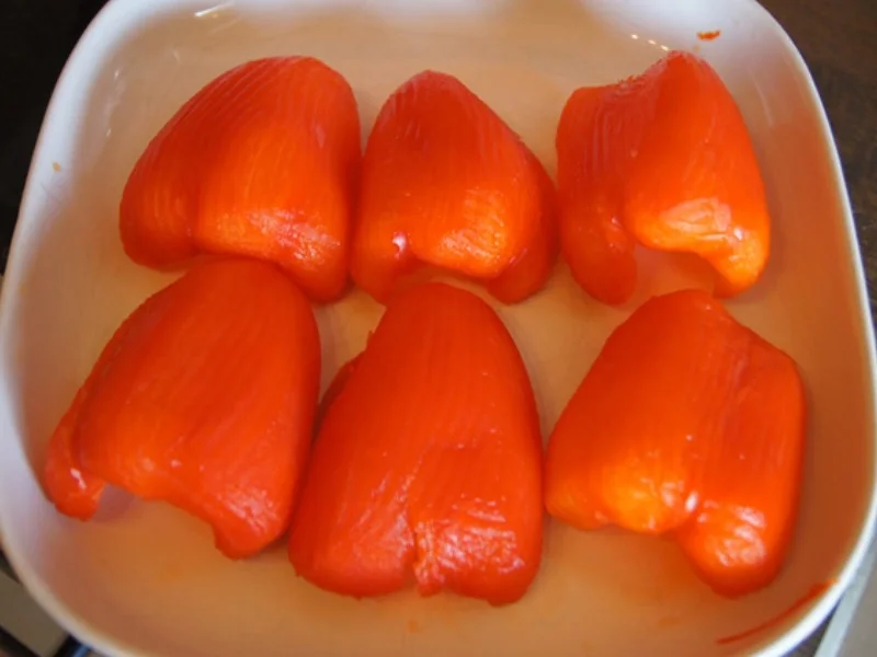 Rezept: Gulascheintopf ungarischer Art im Brotlaib Bild Nr. 8047 Gulascheintopf ungarischer Art im Brotlaib - Rezept - Bild Nr. 8047