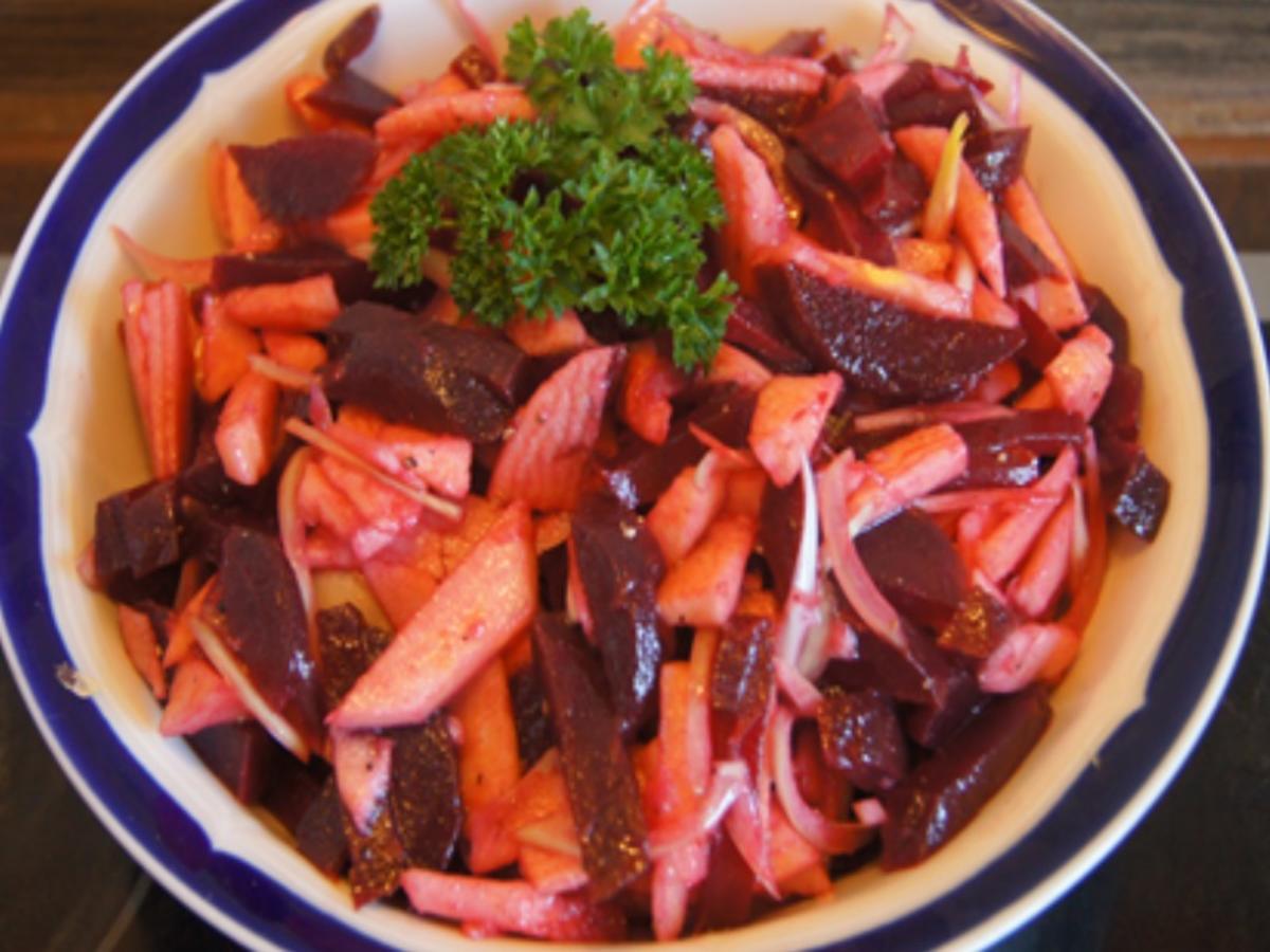 Rote-Bete-Zwiebel-Apfel-Salat - Rezept - Bild Nr. 8025