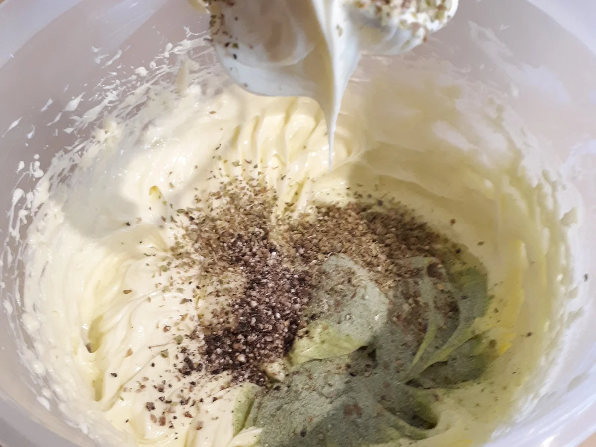 Rezept: Parmesanbutter Bild Nr. 4 Parmesanbutter - Rezept - Bild Nr. 4