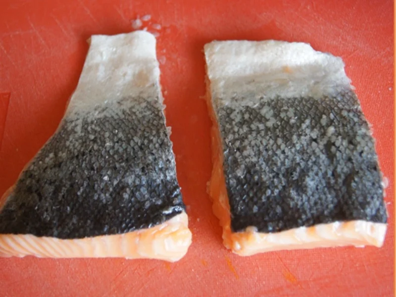 Rezept: Norwegisches Lachsfilet mit Spargel, Petersiliensauce und Kartoffeln Bild Nr. 8039 Norwegisches Lachsfilet mit Spargel, Petersiliensauce und Kartoffeln - Rezept - Bild Nr. 8039