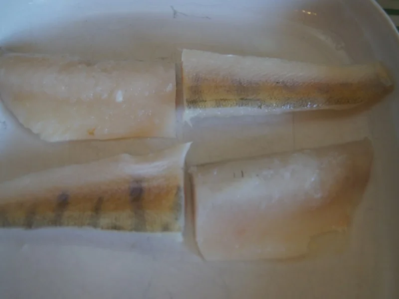 Zanderfilet mit Spargel, Petersiliensauce und Drillingen - Rezept - Bild Nr. 7