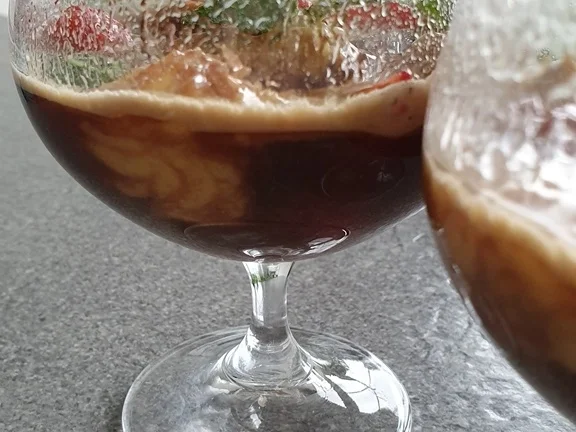 Schokokaffee-Vanilleeis, Espresso u. Erdbeeren = kochbar Challenge 4.0 (Mai 2019) - Rezept - Bild Nr. 8049